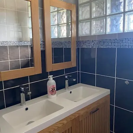 Avec Piscine, Proche De Toutes Commodites Villa *